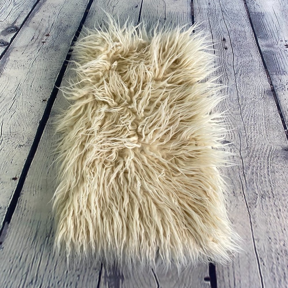 Forever 21 Girls Faux Fur Shag Vest in Ivory - Picture 6 of 6